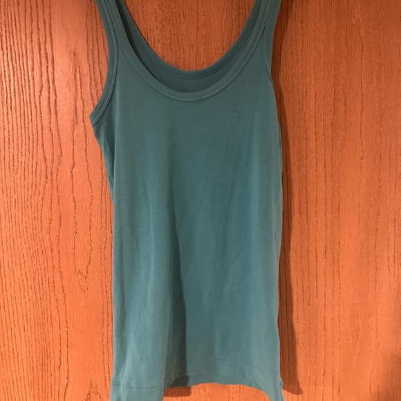 Women’s small tops about 12 in total - Picture 12 of 16